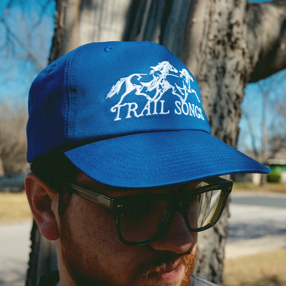 RUNNING HORSES HAT