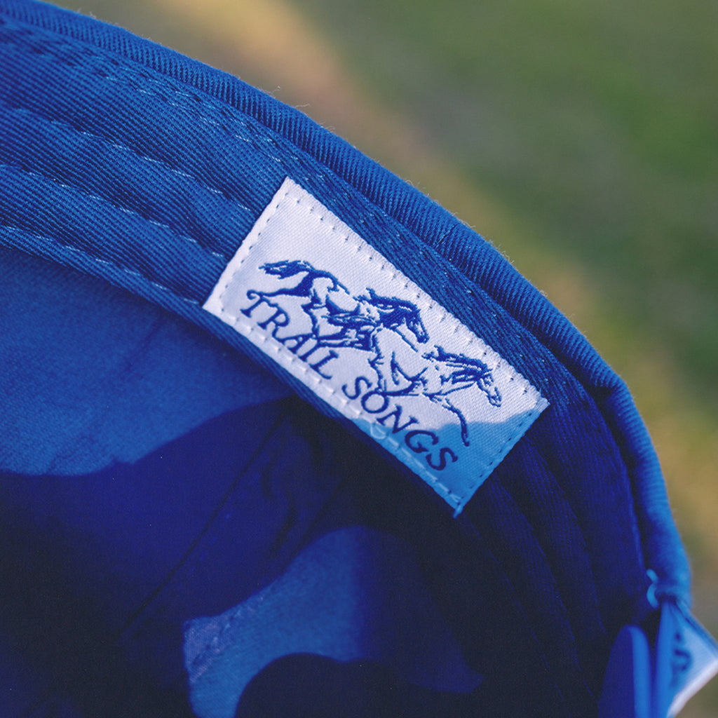 RUNNING HORSES HAT