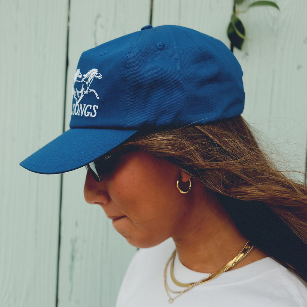 RUNNING HORSES HAT